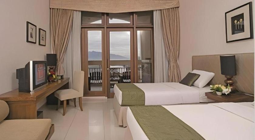 Le Beringin Hotel Salatiga Bagian luar foto
