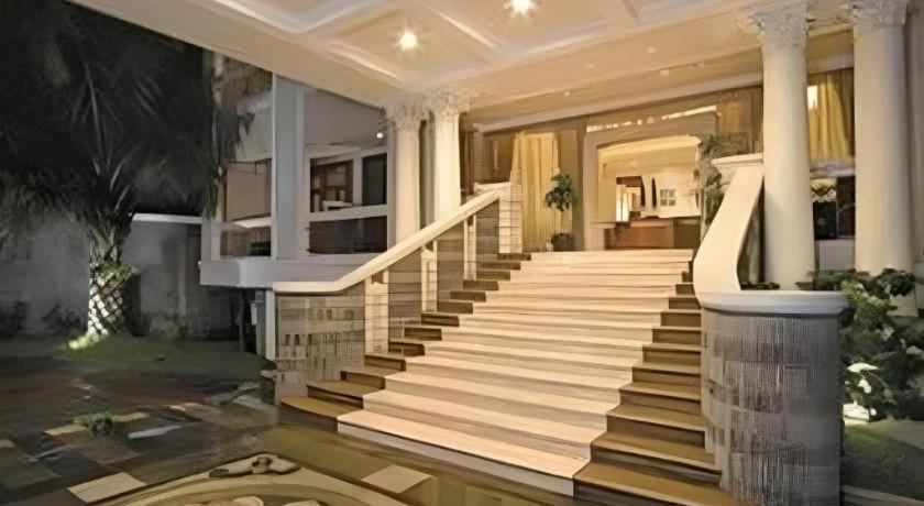 Le Beringin Hotel Salatiga Bagian luar foto